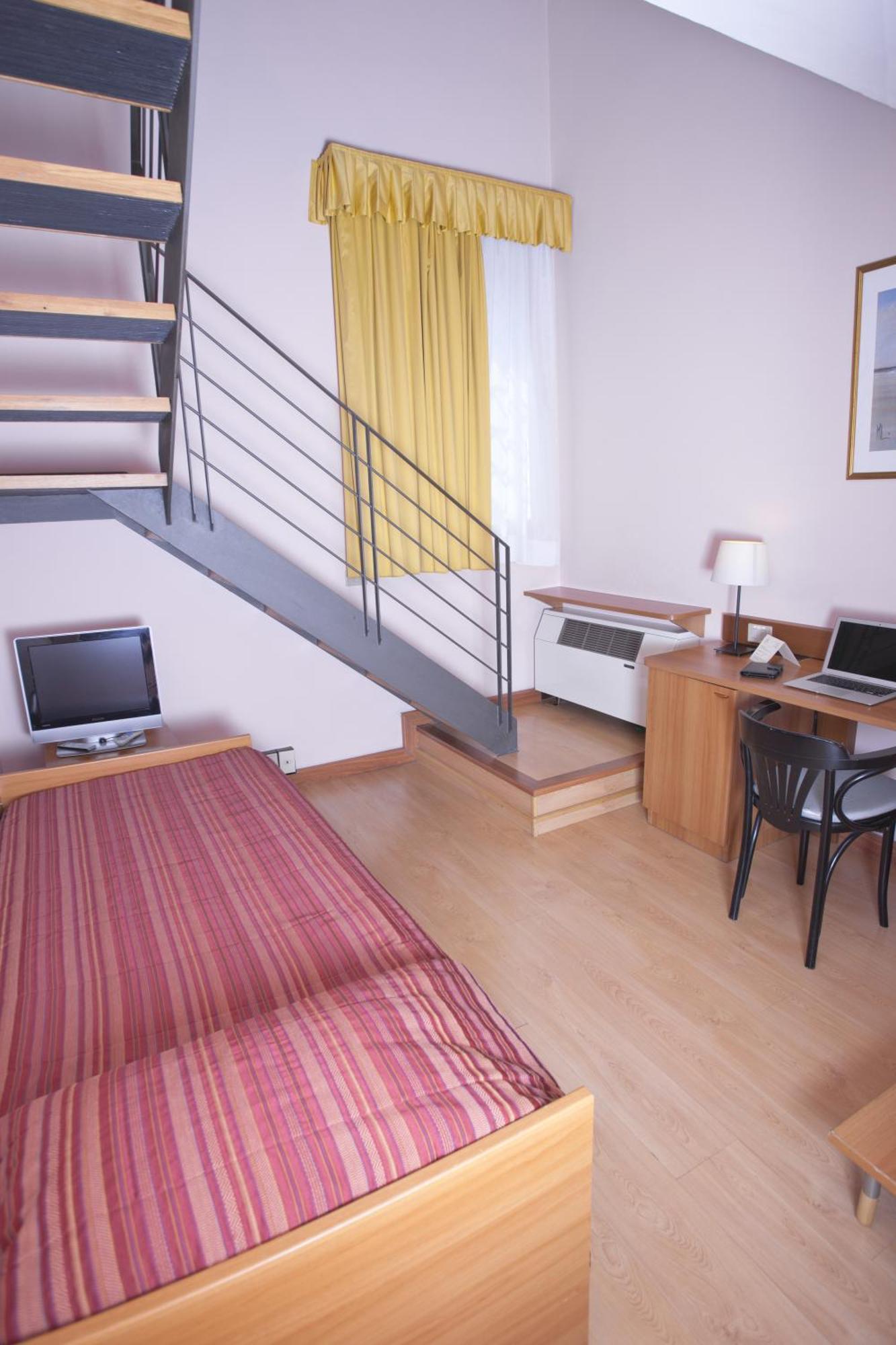 Hotel Ziò Imola Camera foto