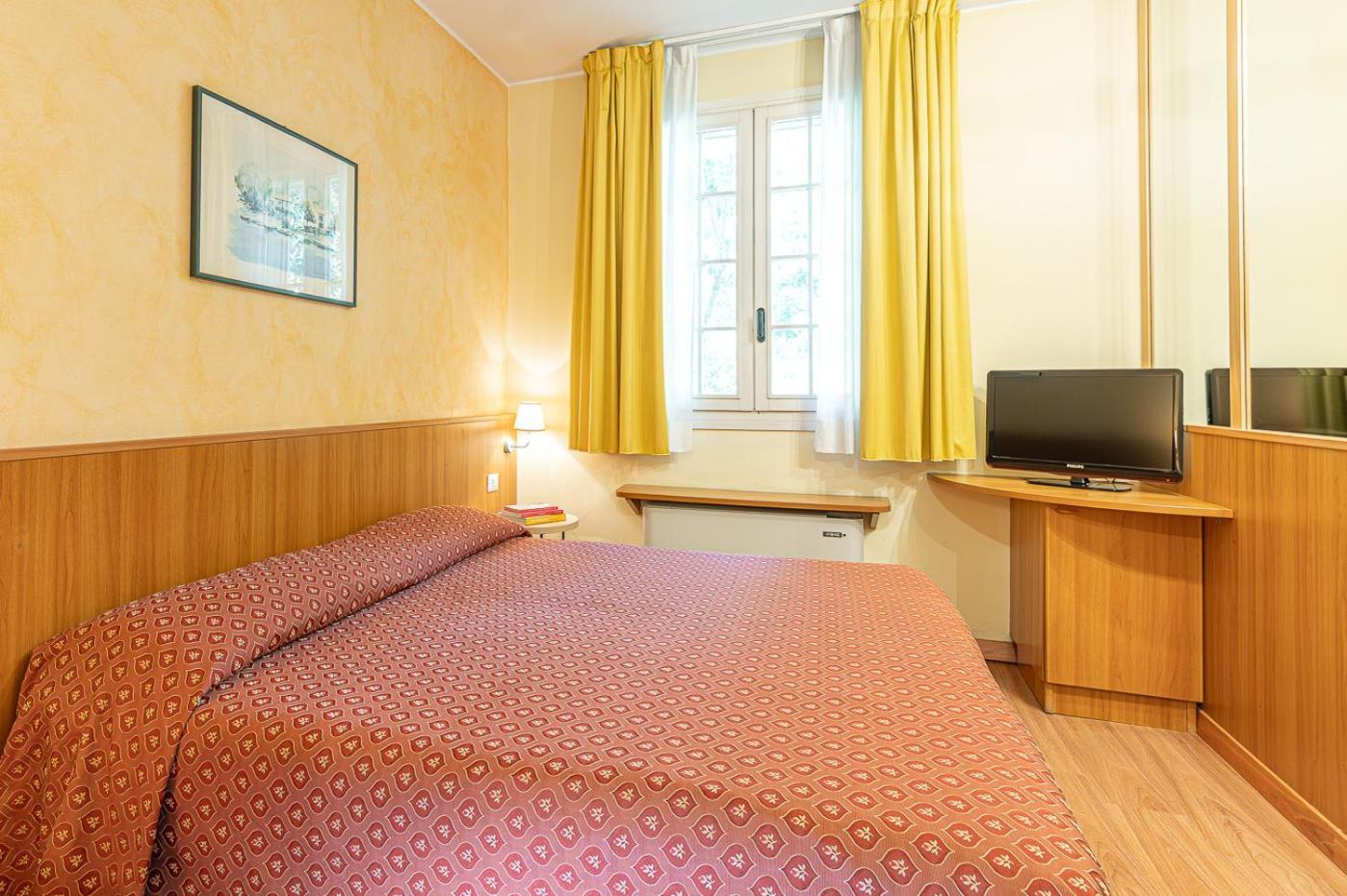 Hotel Ziò Imola Esterno foto