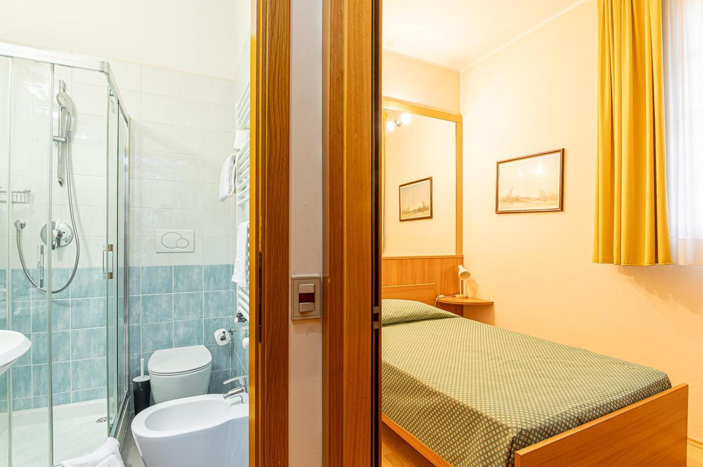 Hotel Ziò Imola Esterno foto