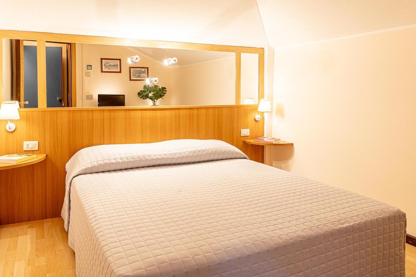 Hotel Ziò Imola Esterno foto