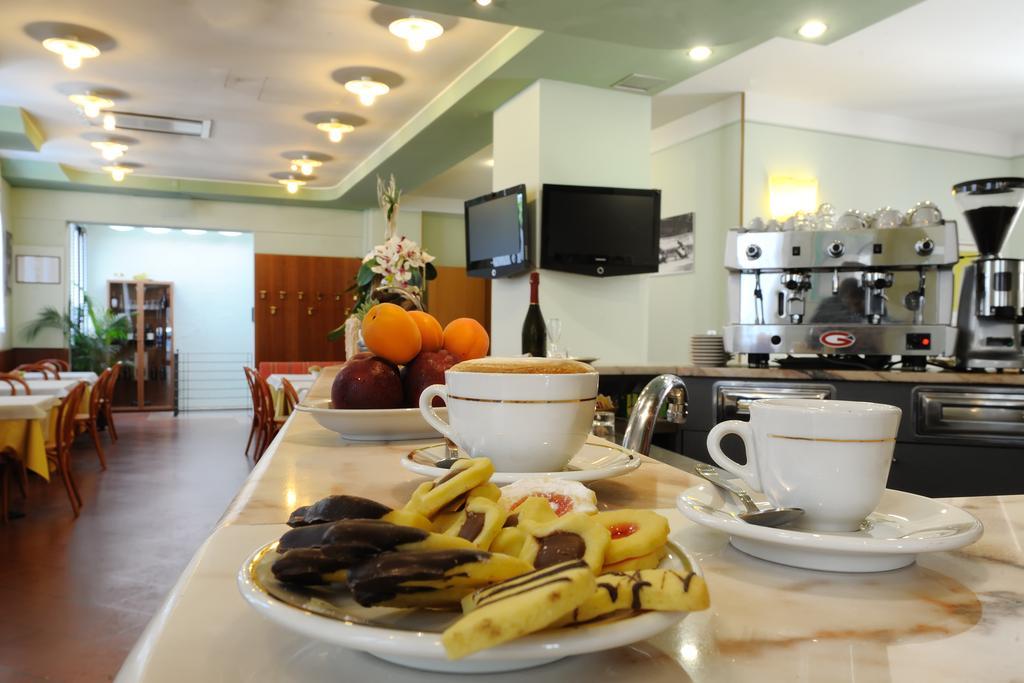 Hotel Ziò Imola Esterno foto